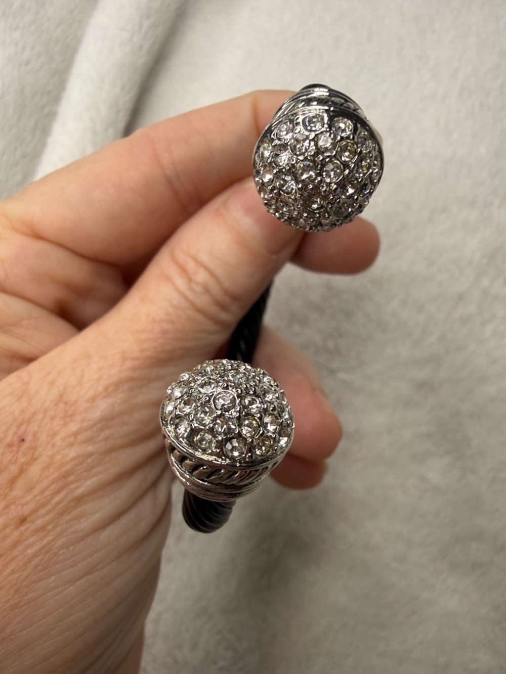 Neiman Marcus Black Cable Cuff with Pave Crystal End Caps - Picture 3 of 4